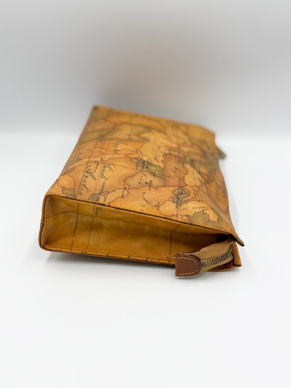 Alviero Martini Bundle Cognac Logo Barrel Crossbody with Brown Trim And Pouch - Picture 16 of 16